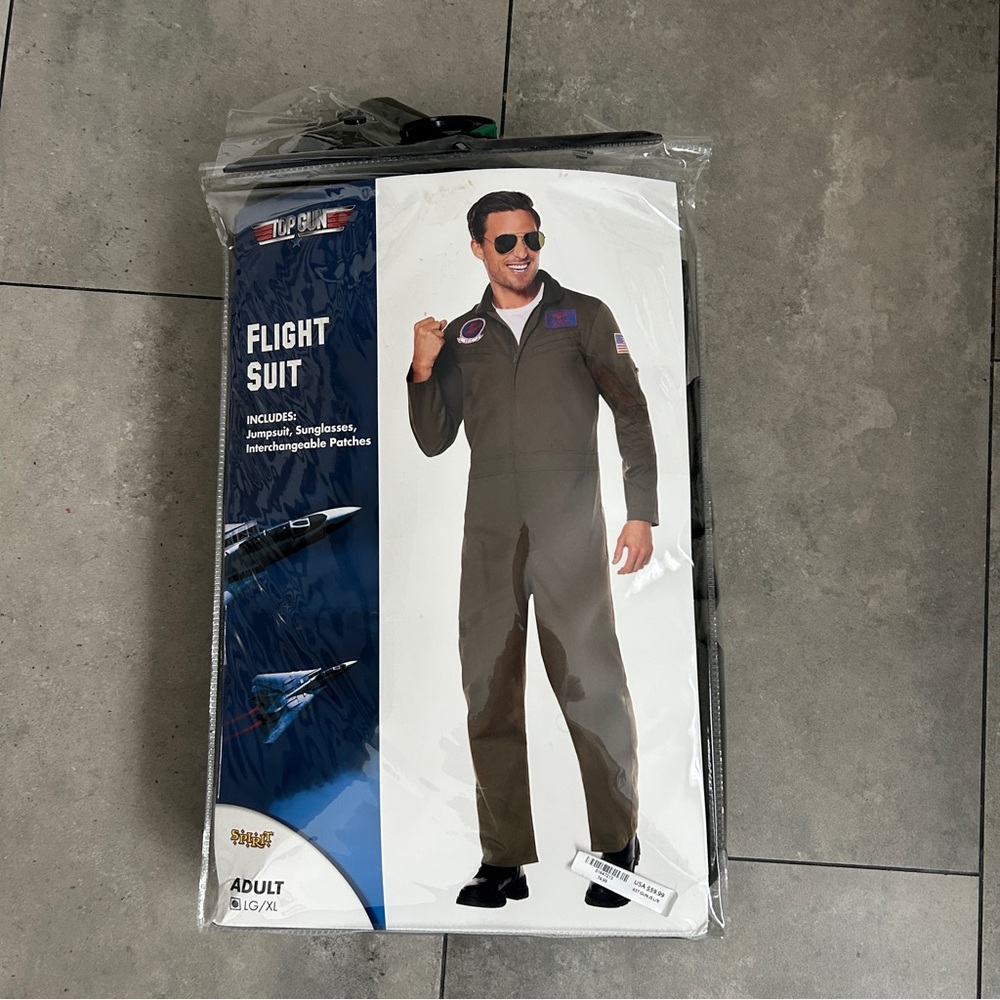 NEW Spirit Halloween Flight Suit Top Gun Maverick jumpsuit pilot L/XL